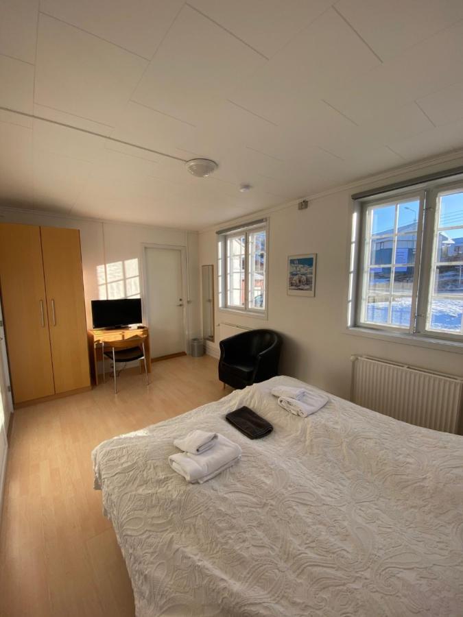 Hotel Disko Island Qeqertarsuaq Exteriör bild