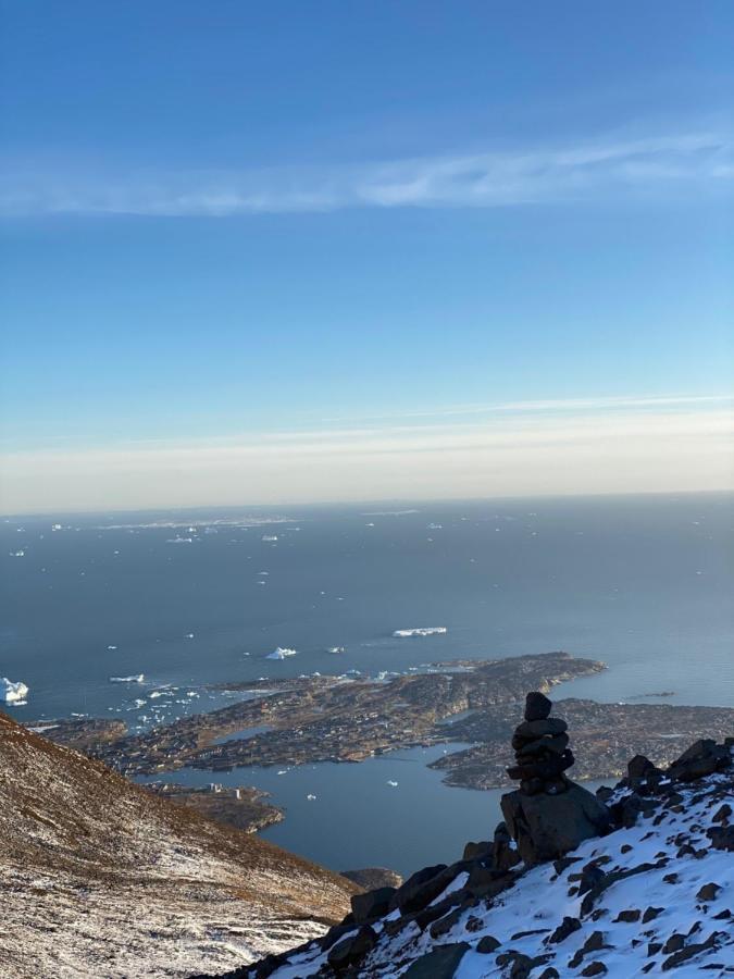 Hotel Disko Island Qeqertarsuaq Exteriör bild